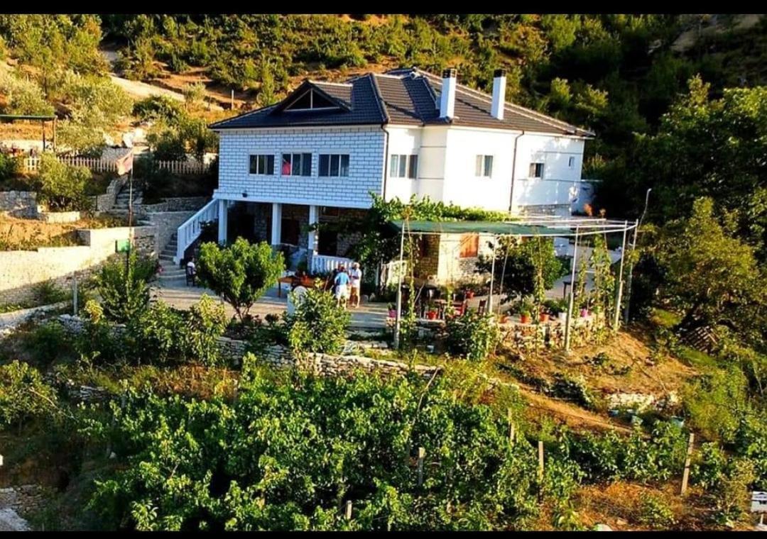 Villa Goliku Pestani Eksteriør bilde
